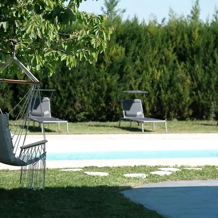 Maison Au Calme Avec Piscine Privee